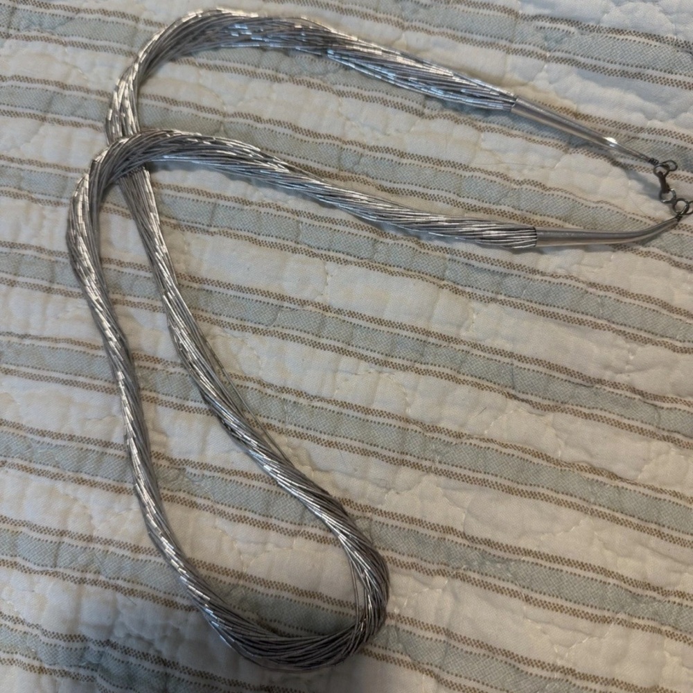 Native American Vintage Liquid Sterling Silver Necklace 30 Strand